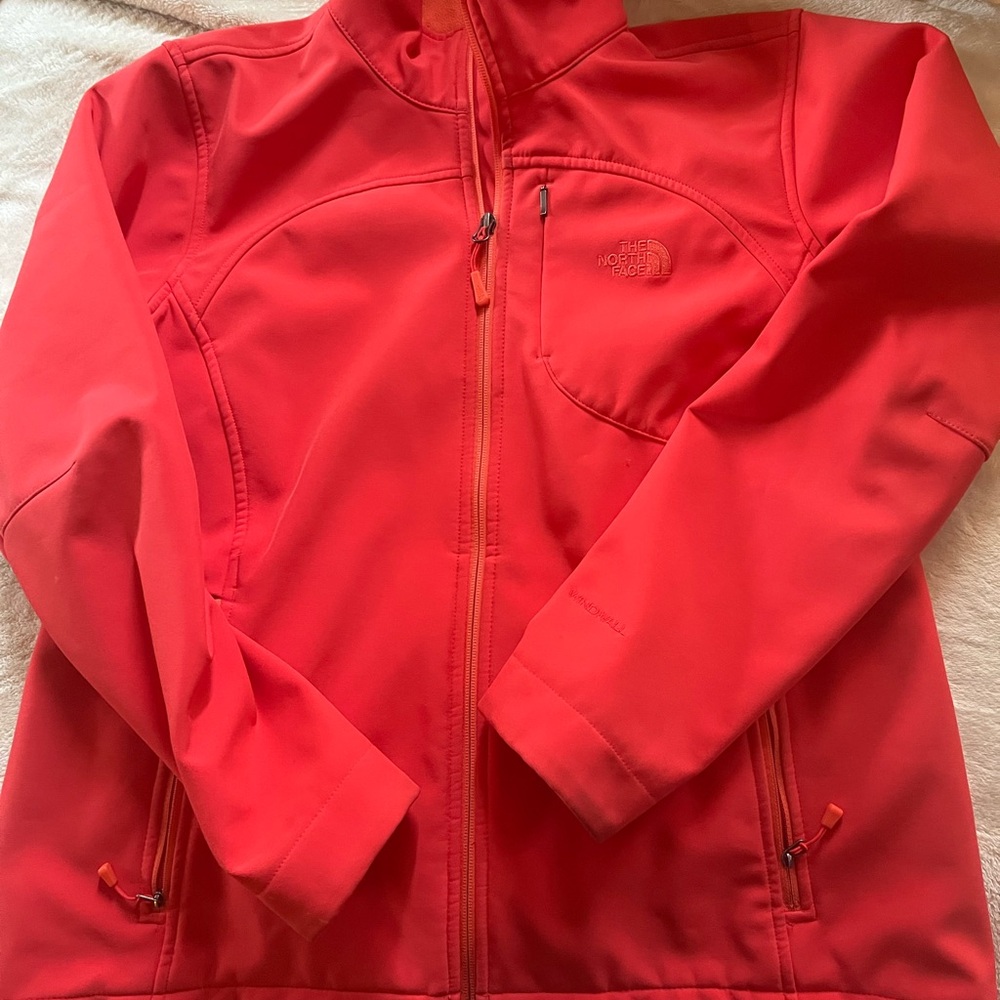 The North Face Coral Water-Resistant Performance Jacket